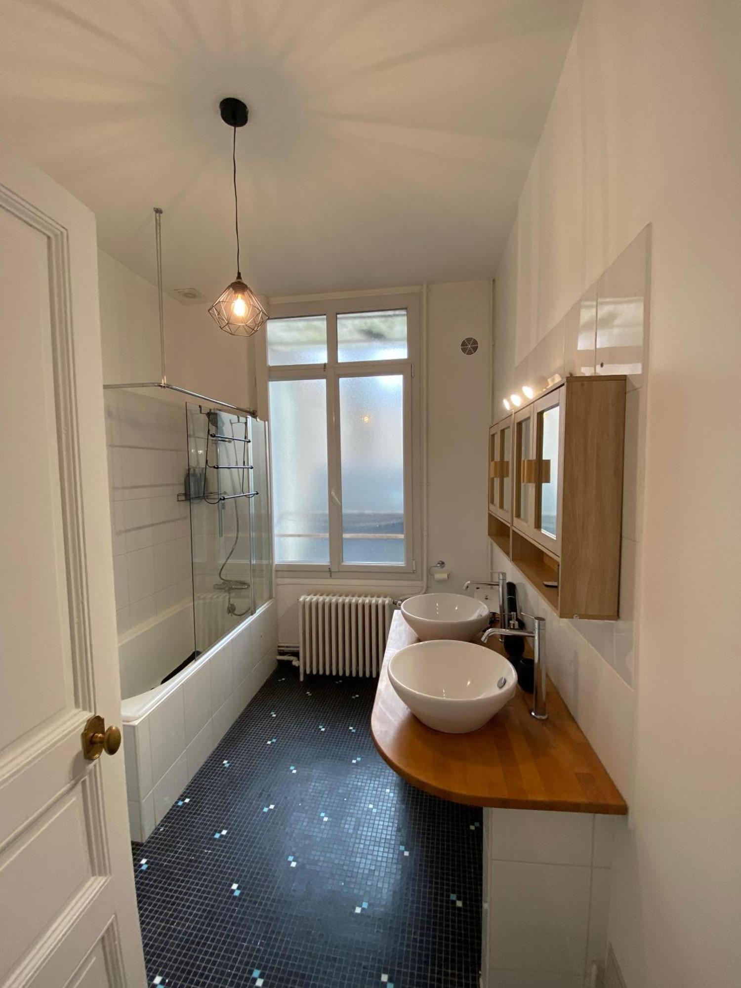L'Appartement Privilege - 4 Chambres - Coeur D'Angers, Spacieux Et Elegant ภายนอก รูปภาพ